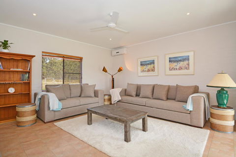 JE Guesthouse, Central To All The Hunter Valley Has To Offer - Hotel Accommodation 2