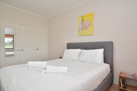 JE Guesthouse, Central To All The Hunter Valley Has To Offer - Hotel Accommodation 24