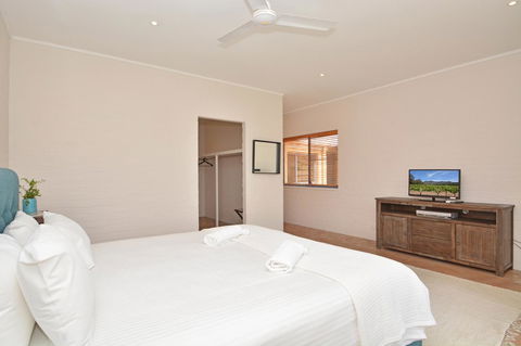 JE Guesthouse, Central To All The Hunter Valley Has To Offer - Hotel Accommodation 34