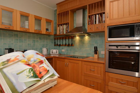 JE Guesthouse, Central To All The Hunter Valley Has To Offer - Hotel Accommodation 14