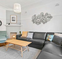 Seaspray - Manly beach apartment close to the sand - Hotel Accommodation