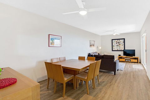 Victoria Parade, Kiah, Unit 10, 53 - Hotel Accommodation 6