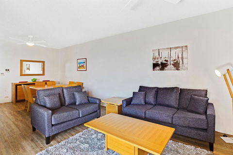Victoria Parade, Kiah, Unit 10, 53 - Hotel Accommodation 3