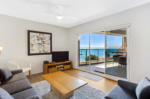 Victoria Parade, Kiah, Unit 10, 53 - Hotel Accommodation 1