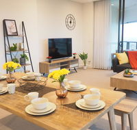 SkyGarden Sydney Olympic Park 3  4 bedroom City view - Hotel Accommodation