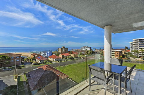 Sandy Cove Apartments - Hotel Accommodation 1