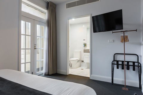 The Lucky Hotel - Hotel Accommodation 26