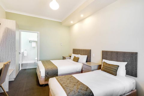 Prince Of Wales Hotel - Hotel Accommodation 30
