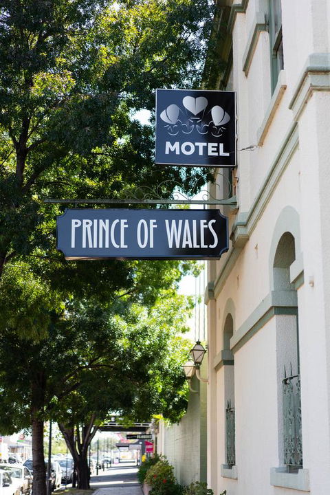 Prince Of Wales Hotel - Hotel Accommodation 5