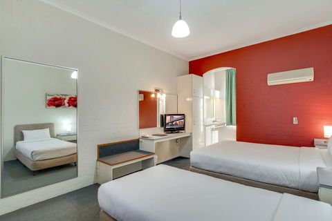 Prince Of Wales Hotel - Hotel Accommodation 26