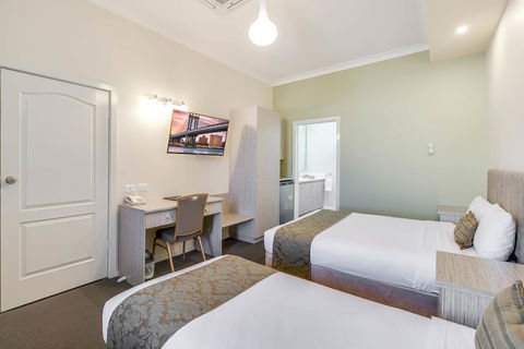 Prince Of Wales Hotel - Hotel Accommodation 12