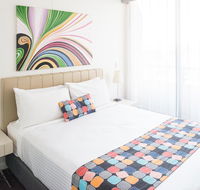 Seasons Harbour Plaza - Hotel Accommodation