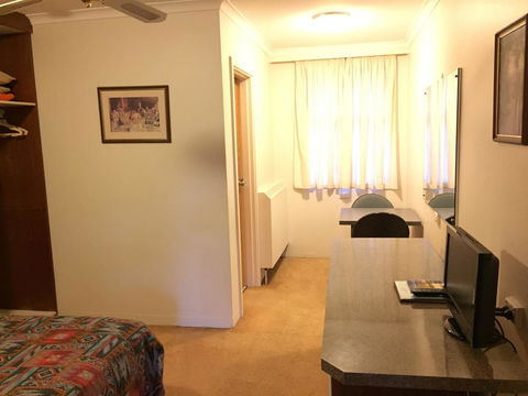 Cooma Motor Lodge Motel - Hotel Accommodation 23