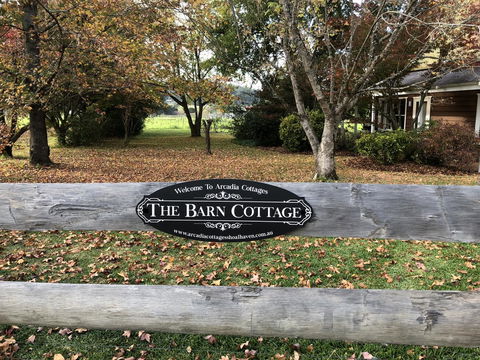 Arcadia - The Barn Cottage & Rosehill Cottage - Hotel Accommodation 0
