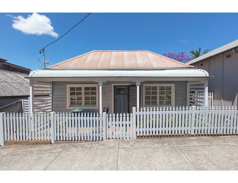 Spacious Cottage With Views, 10 Mins From The City - Hotel Accommodation 19