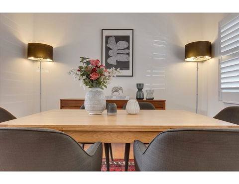 Spacious Cottage With Views, 10 Mins From The City - Hotel Accommodation 16