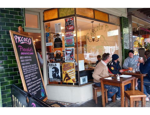 Spacious Cottage With Views, 10 Mins From The City - Hotel Accommodation 24