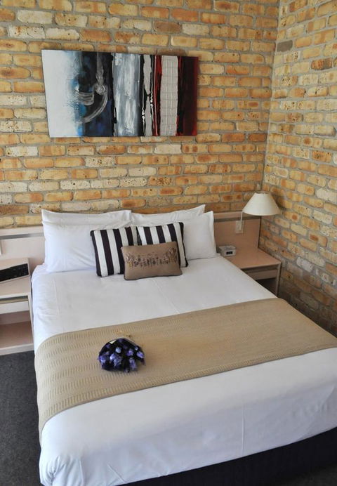 Mollymook Surfbeach Motel & Apartments - Hotel Accommodation 6