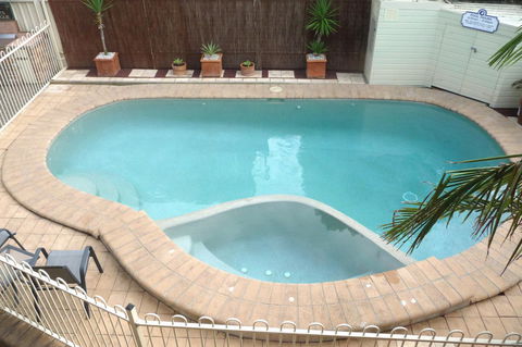 Mollymook Surfbeach Motel & Apartments - Hotel Accommodation 9