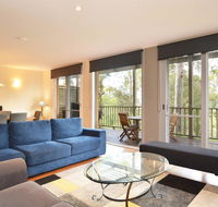 Villa De Saran located within Cypress Lakes - Hotel Accommodation