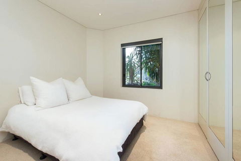 STUNNING MANLY VIEWS - Hotel Accommodation 8