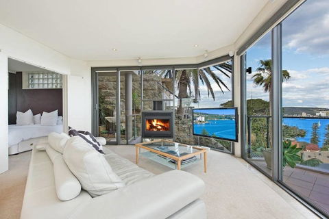 STUNNING MANLY VIEWS - Hotel Accommodation 4