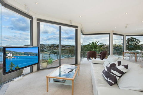 STUNNING MANLY VIEWS - Hotel Accommodation 3