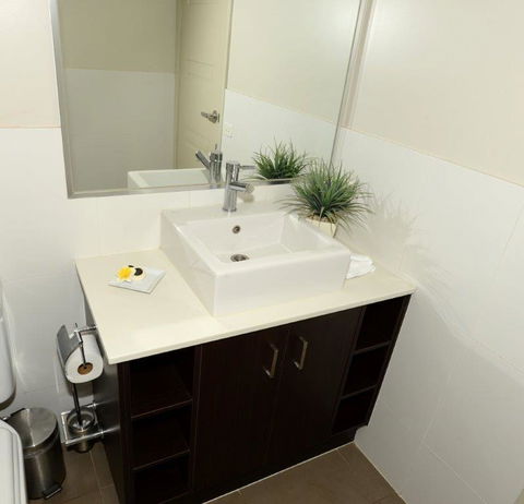 Yarrawonga Waterfront Apartments - Hotel Accommodation 6