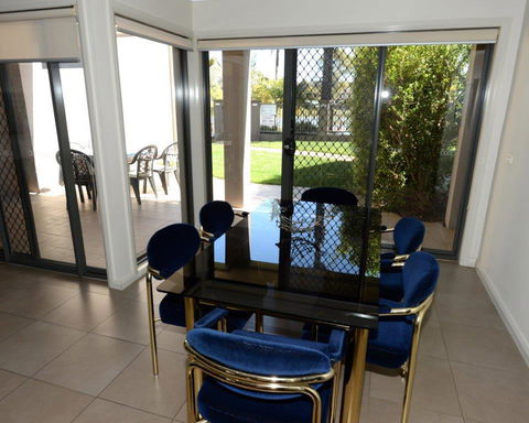 Yarrawonga Waterfront Apartments - Hotel Accommodation 8