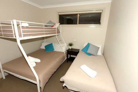 Yarrawonga Waterfront Apartments - Hotel Accommodation 9