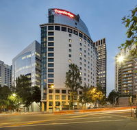 Travelodge Hotel Sydney - Hotel Accommodation
