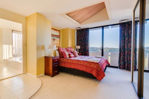 Pacific Towers Beach Resort - Hotel Accommodation 16