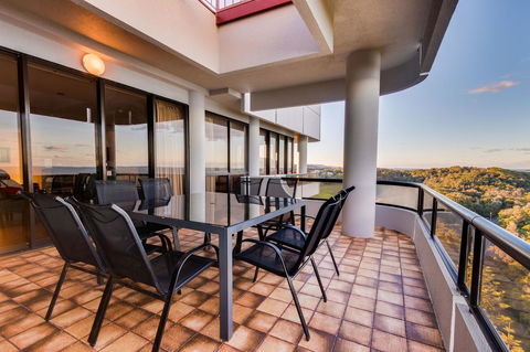 Pacific Towers Beach Resort - Hotel Accommodation 12