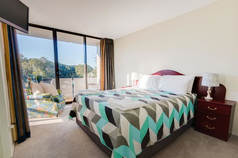 Pacific Towers Beach Resort - Hotel Accommodation 29