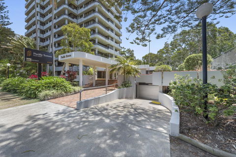Pacific Towers Beach Resort - Hotel Accommodation 0