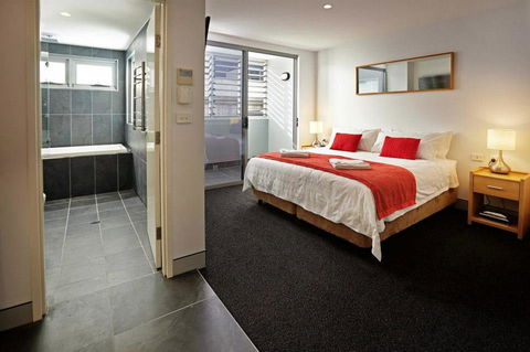 Crown On Darby Newcastle - Hotel Accommodation 24