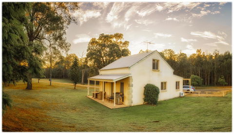 Madigan Wine Country Cottages - Hotel Accommodation 36