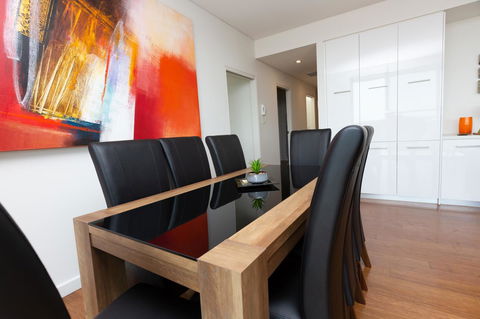 The Penthouse - Hotel Accommodation 7