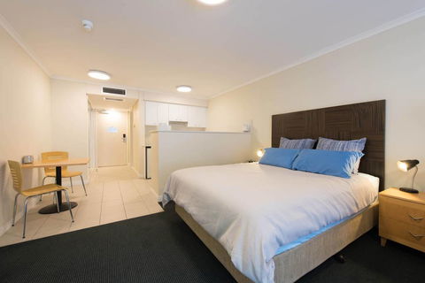 Grande Esplanade Studio - Hotel Accommodation 7