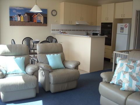 Beaches Apartments Merimbula - Hotel Accommodation 2