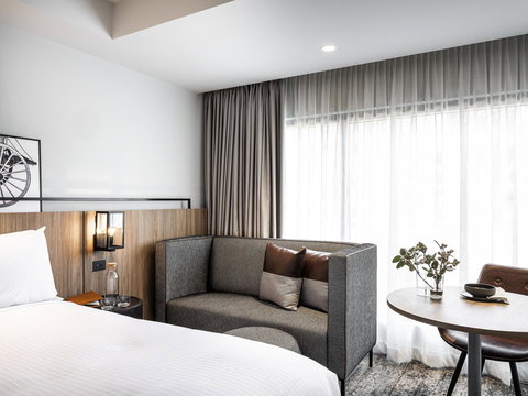 Mercure Sydney Rouse Hill - Hotel Accommodation 13