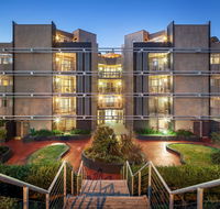 Quest Castle Hill - Hotel Accommodation