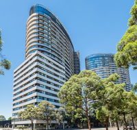 Australian Tower Stay - Hotel Accommodation
