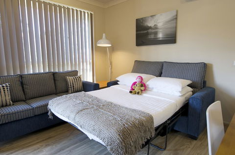 Marty's @ Little Beach - Hotel Accommodation 16