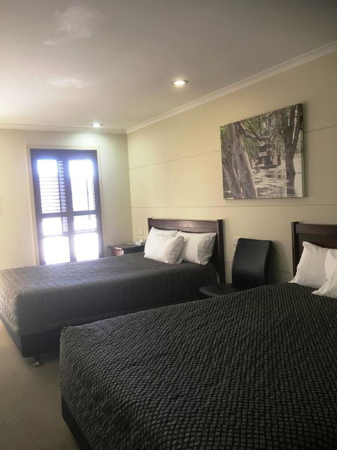 Balranald Club Motel - Hotel Accommodation 17