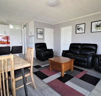 Beachfront 3 25 Willow Street - Hotel Accommodation