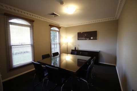 Carlyle Suites & Apartments - Hotel Accommodation 2