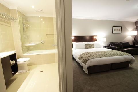 Carlyle Suites & Apartments - Hotel Accommodation 10