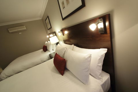 Carlyle Suites & Apartments - Hotel Accommodation 14
