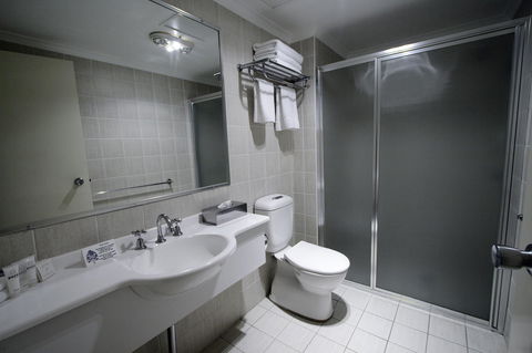 Carlyle Suites & Apartments - Hotel Accommodation 7